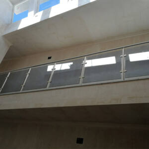 fotos vivienda entre medianeras coronil