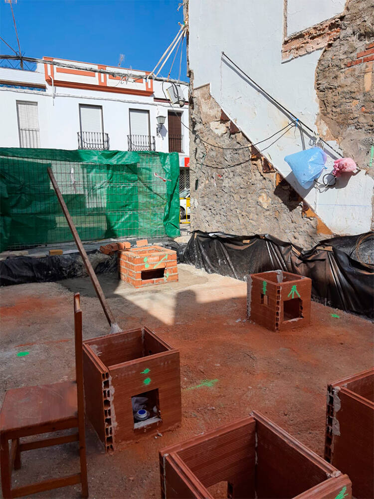 nueva vivienta entre medianeras en el coronil